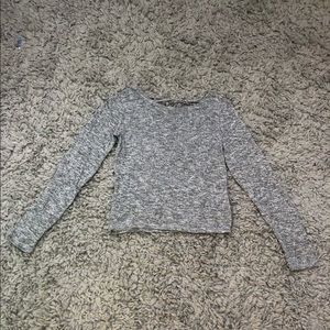 Grey fitted sweater 🤍